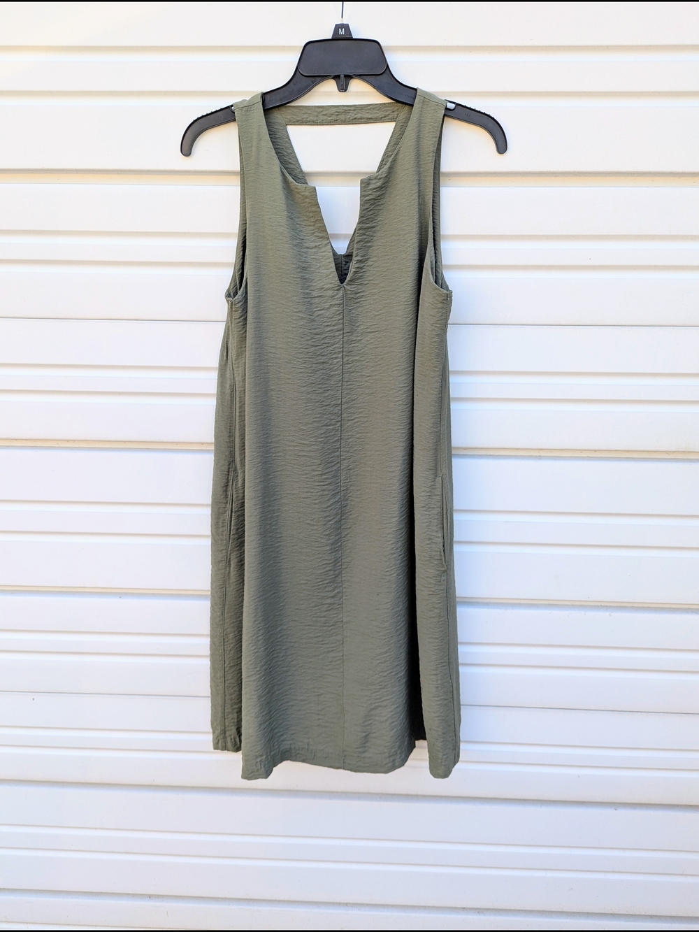 Banana Republic Sleeveless V-Neck Shift Dress in Olive Green